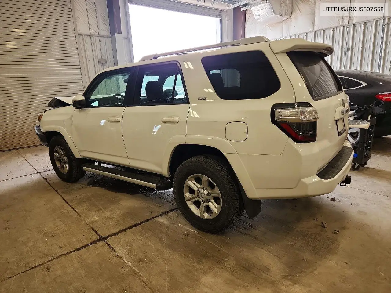 2018 Toyota 4Runner Sr5 VIN: JTEBU5JRXJ5507558 Lot: 61370316