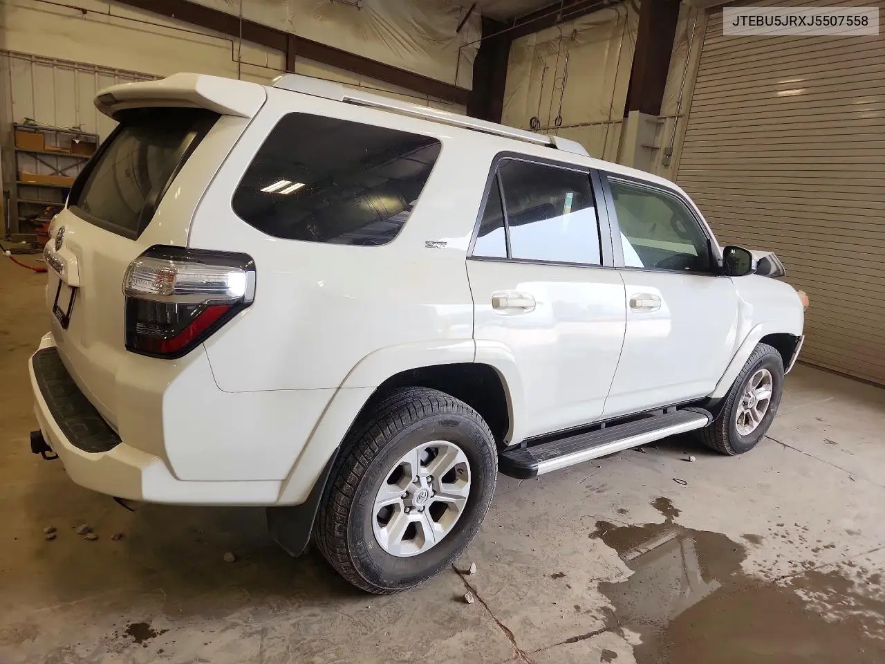 2018 Toyota 4Runner Sr5 VIN: JTEBU5JRXJ5507558 Lot: 61370316