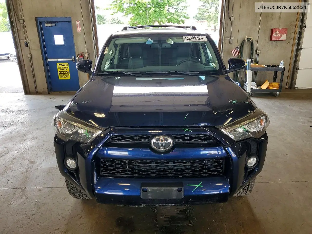 2019 Toyota 4Runner Sr5 Premium VIN: JTEBU5JR7K5663834 Lot: 56399426