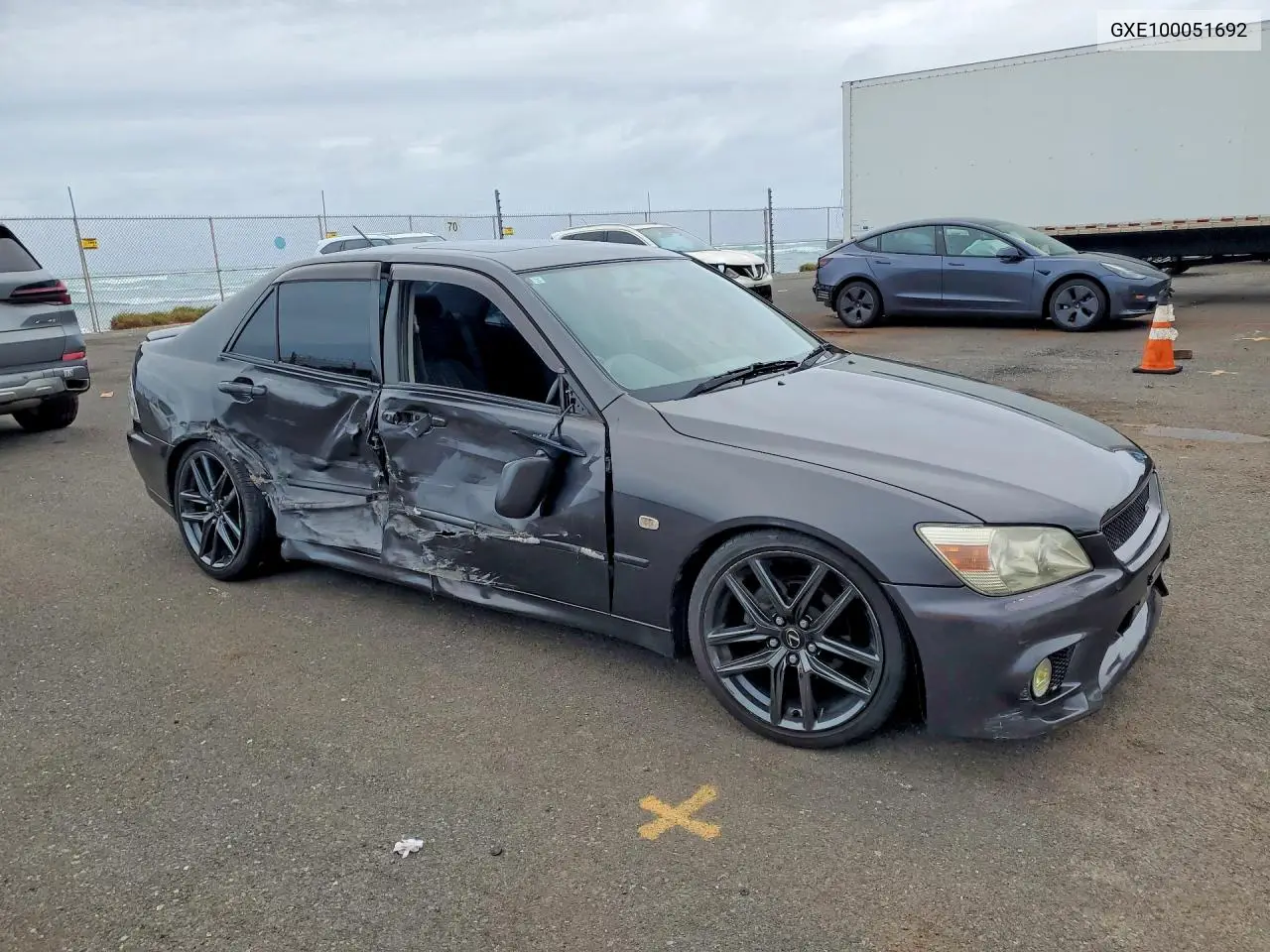 2000 Toyota Altezza VIN: GXE100051692 Lot: 49511496