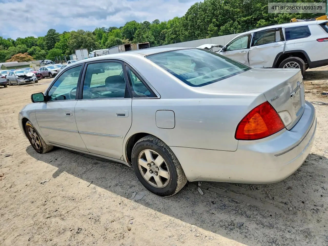 2000 Toyota Avalon Xl VIN: 4T1BF28BXYU093179 Lot: 60003846