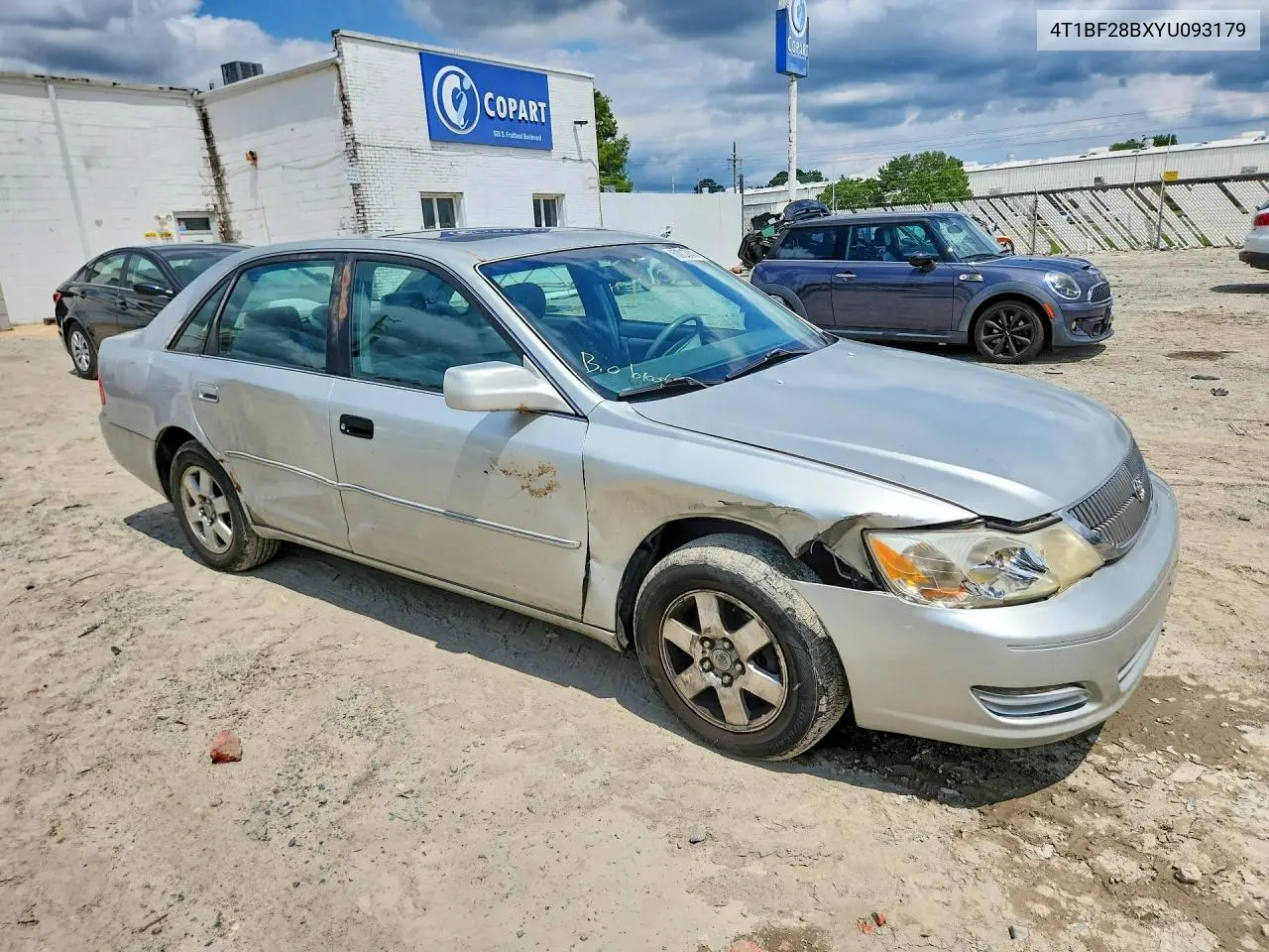 2000 Toyota Avalon Xl VIN: 4T1BF28BXYU093179 Lot: 60003846