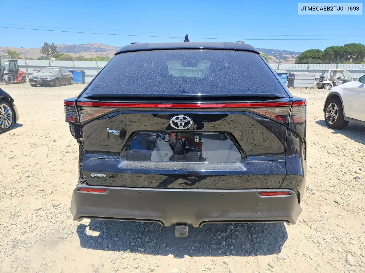 2026 Toyota Bz Xle Plus VIN: JTMBCAEB2TJ011693 Lot: 58083066