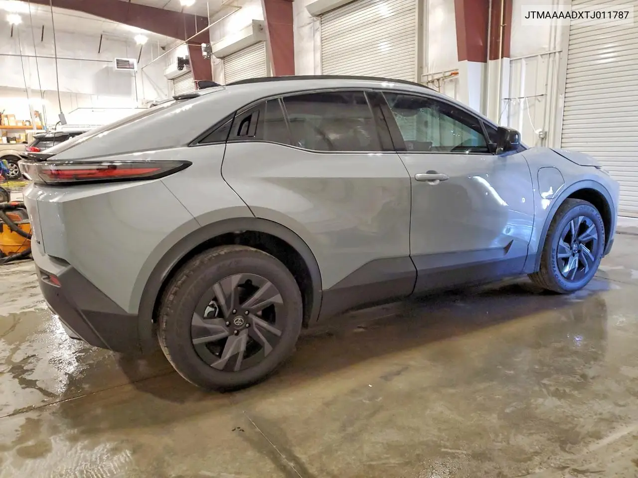 2026 Toyota C-Hr Se VIN: JTMAAAADXTJ011787 Lot: 59627956