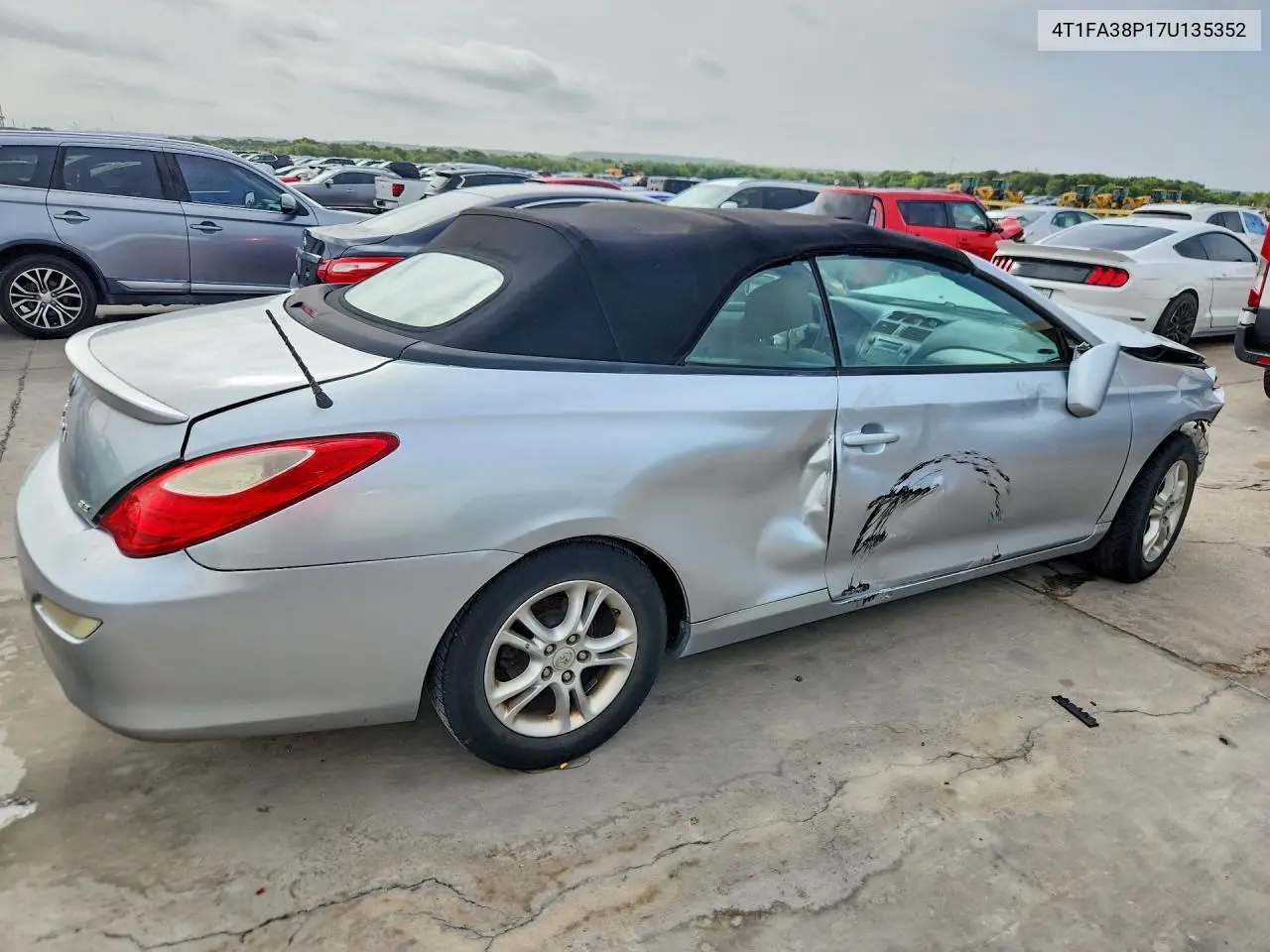 2007 Toyota Camry Solara Se V6 VIN: 4T1FA38P17U135352 Lot: 61025356