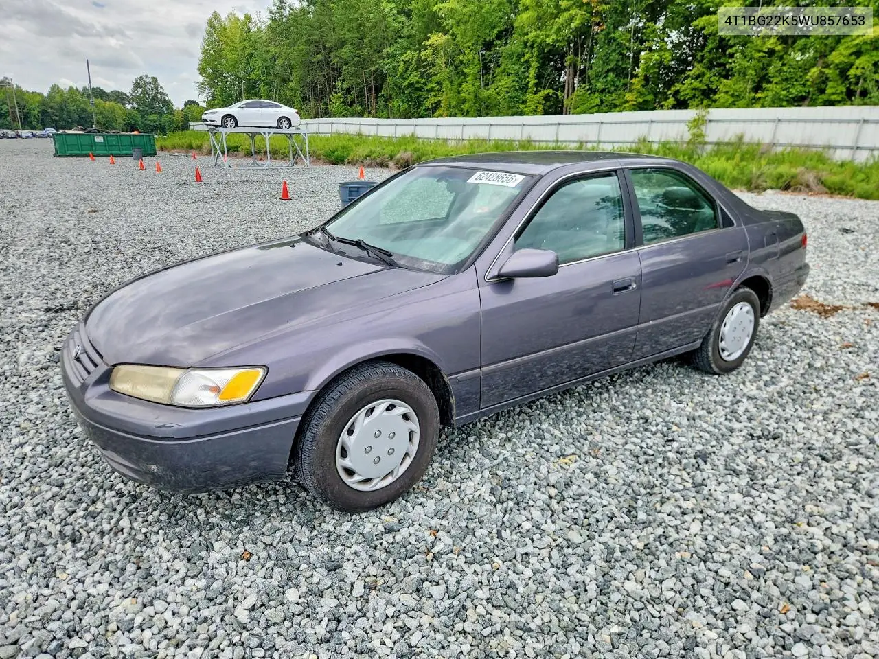 1998 Toyota Camry Le VIN: 4T1BG22K5WU857653 Lot: 62428656