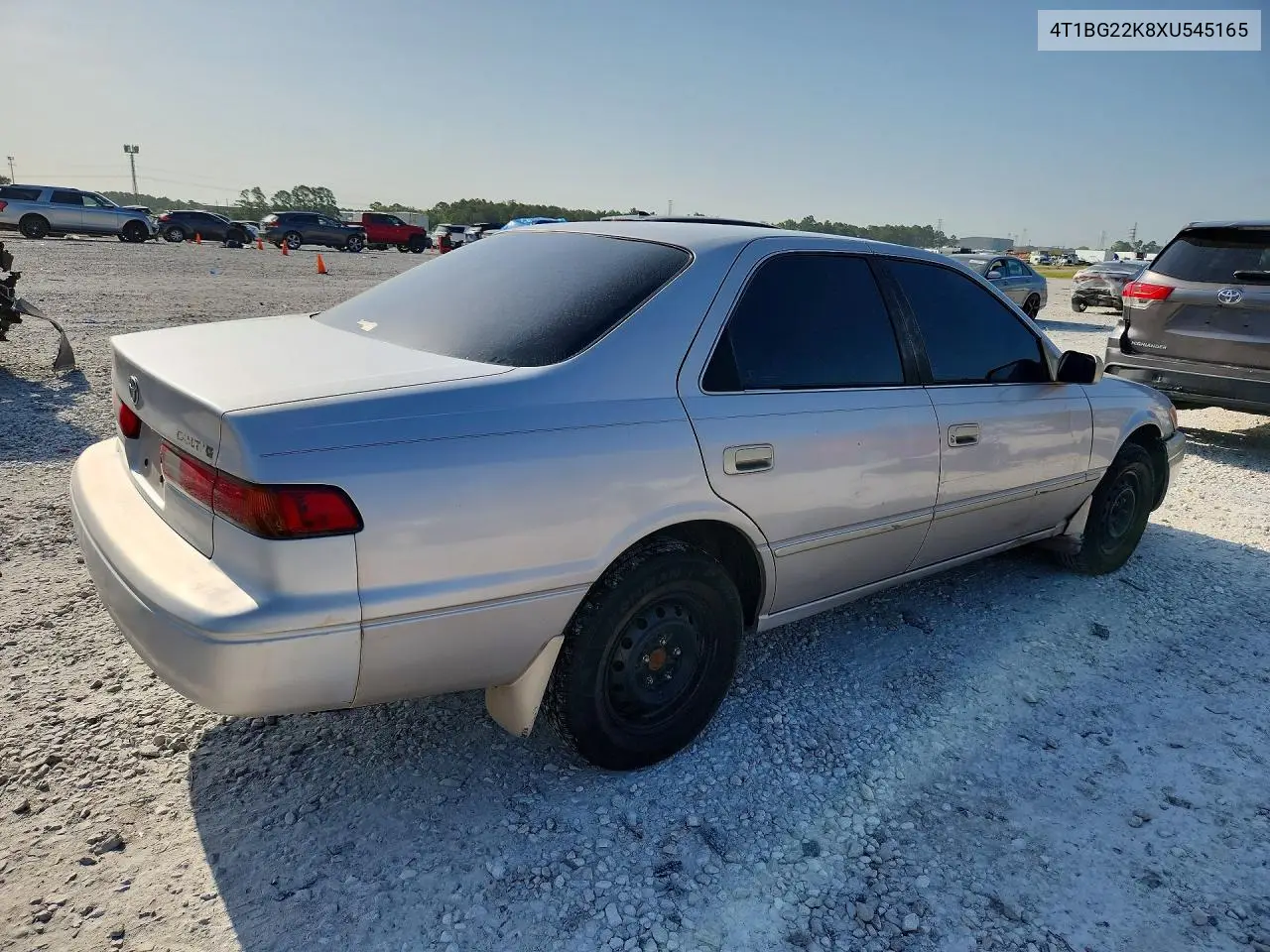 1999 Toyota Camry Le VIN: 4T1BG22K8XU545165 Lot: 61231356