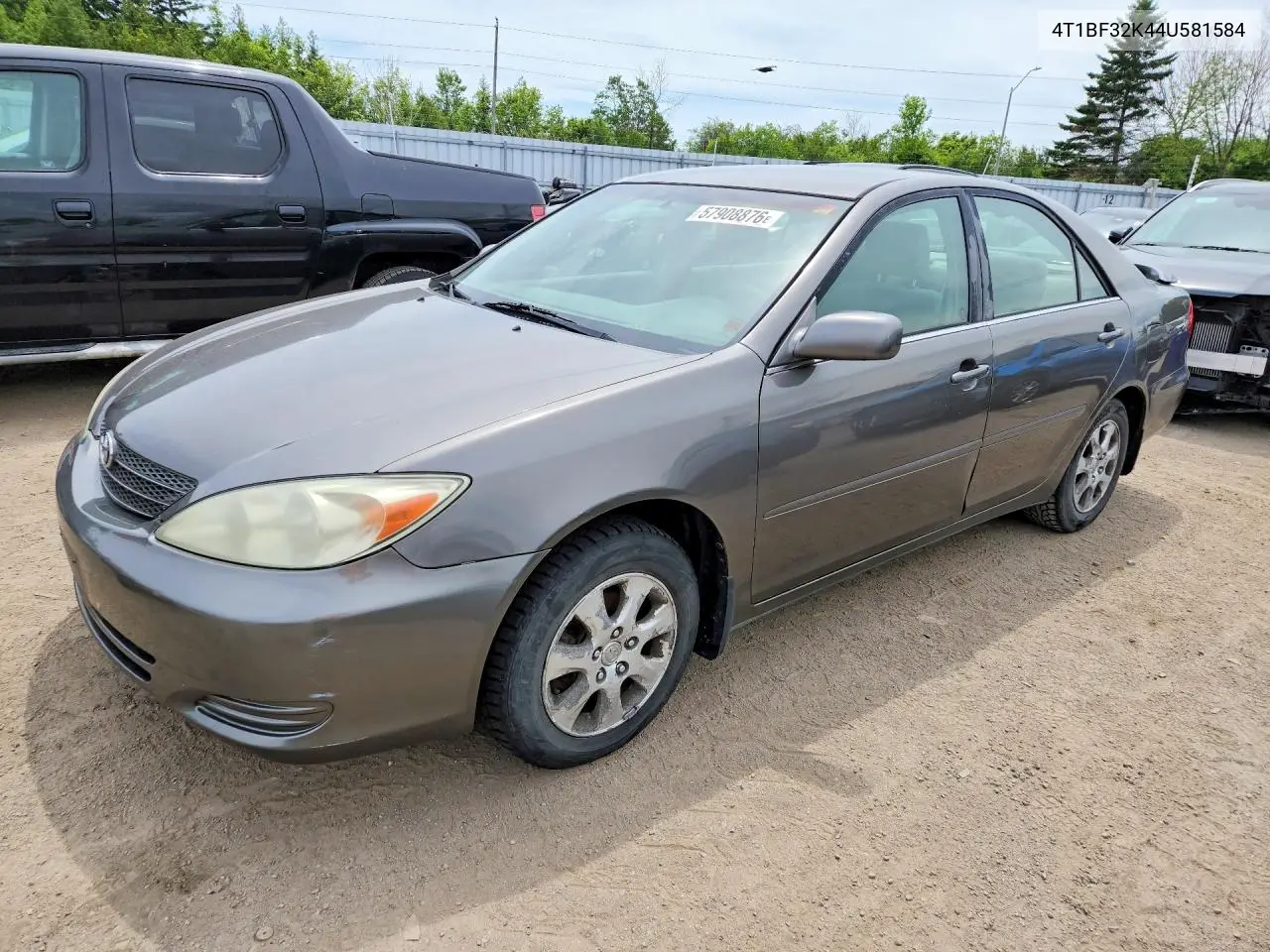 2004 Toyota Camry Le V6 VIN: 4T1BF32K44U581584 Lot: 57908876