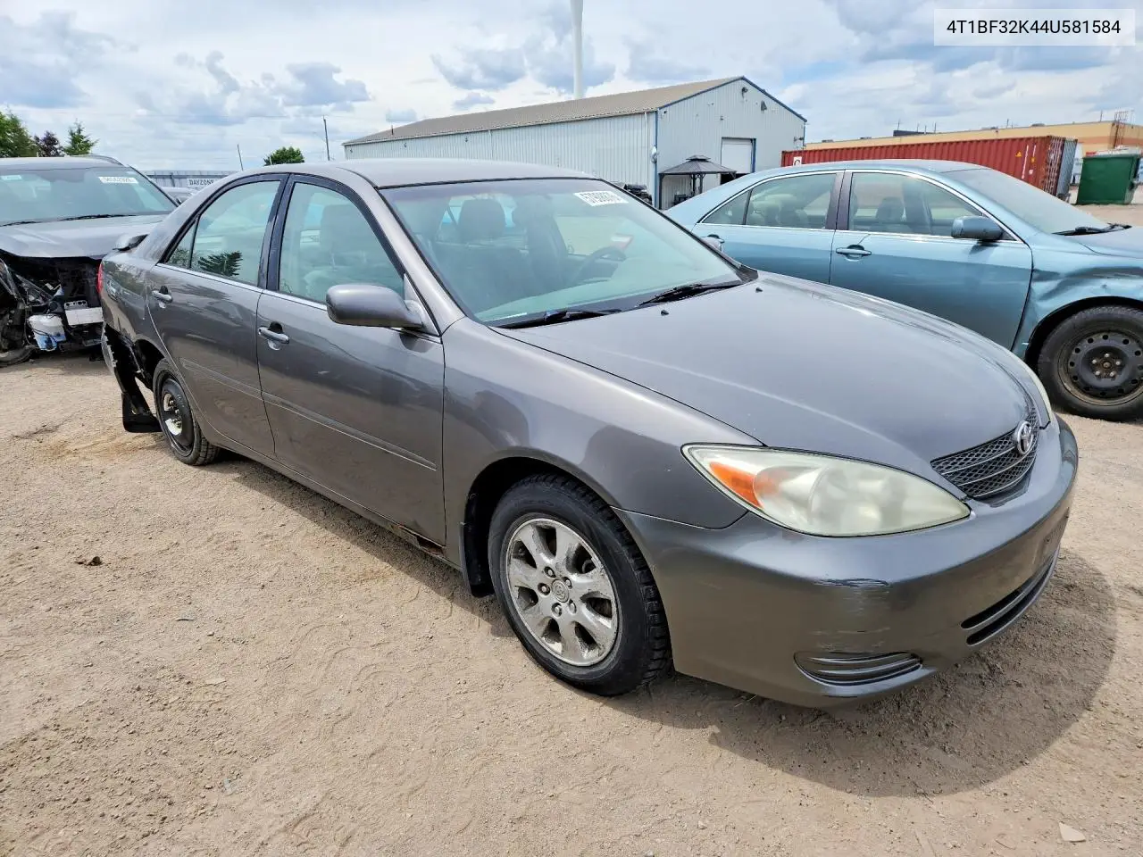 2004 Toyota Camry Le V6 VIN: 4T1BF32K44U581584 Lot: 57908876