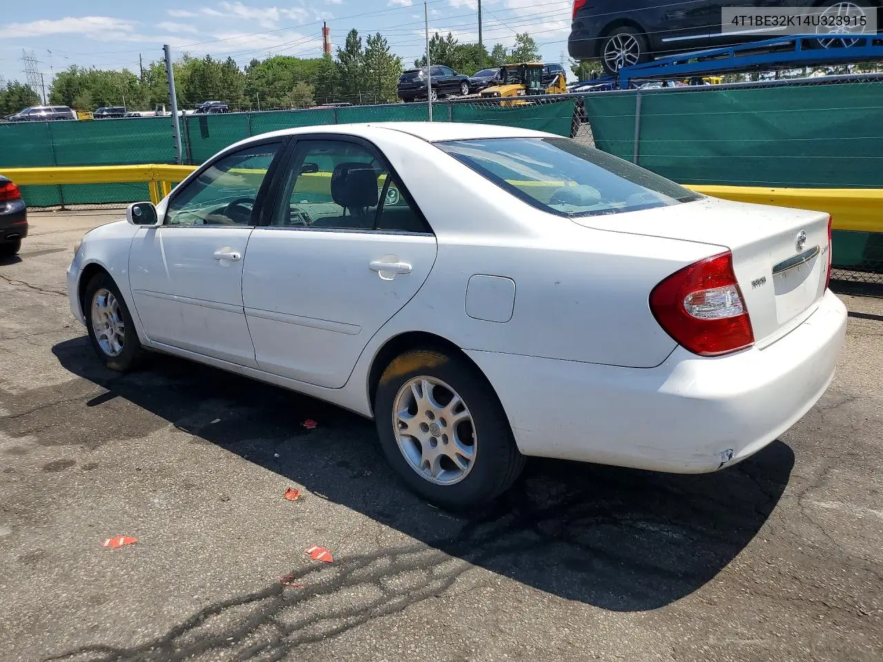 2004 Toyota Camry Le VIN: 4T1BE32K14U323915 Lot: 58623086