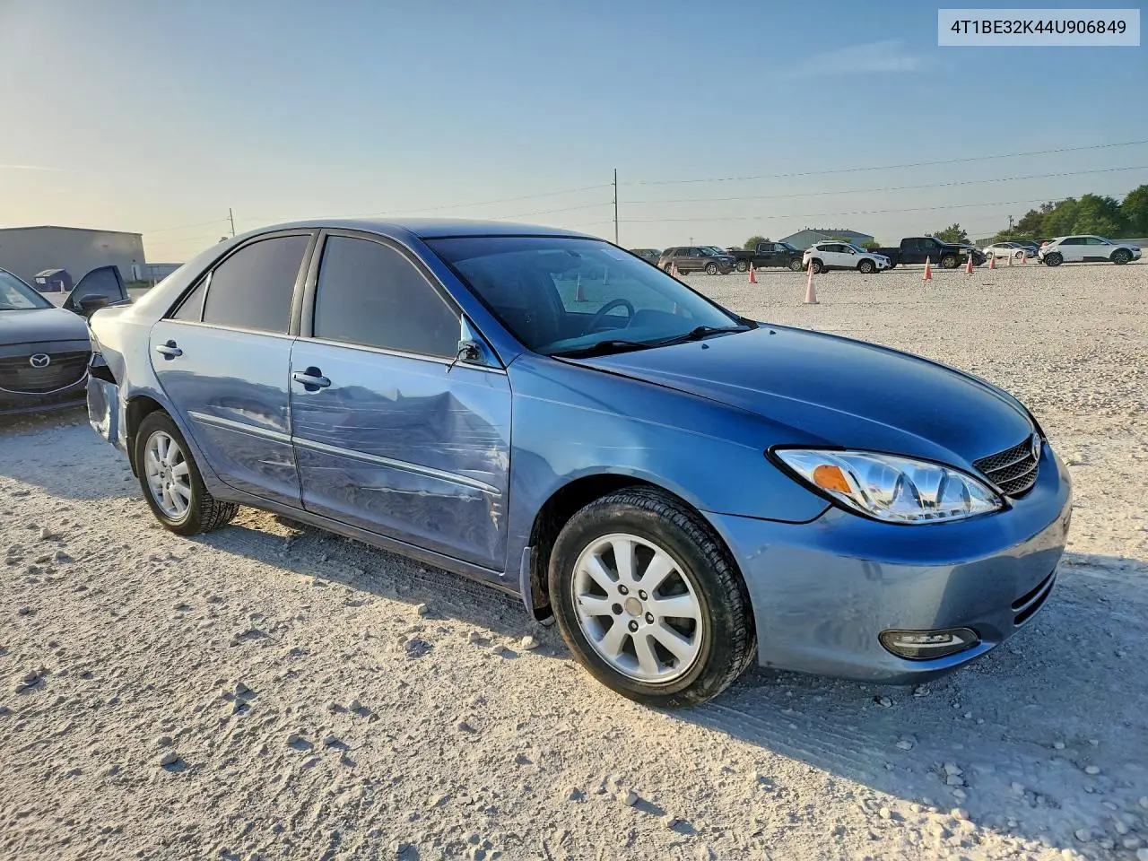 2004 Toyota Camry Xle VIN: 4T1BE32K44U906849 Lot: 61881126