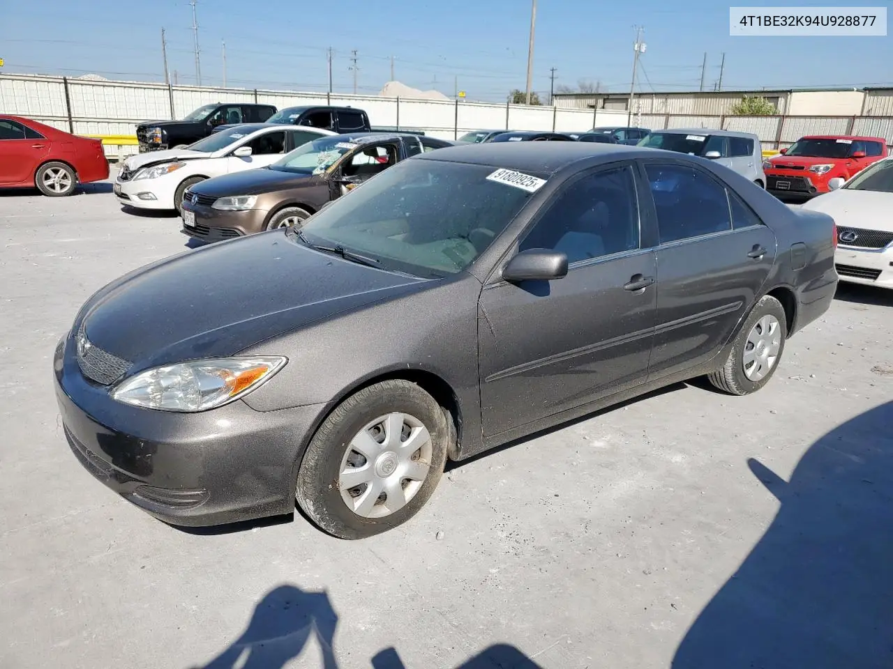 4T1BE32K94U928877 2004 Toyota Camry Le