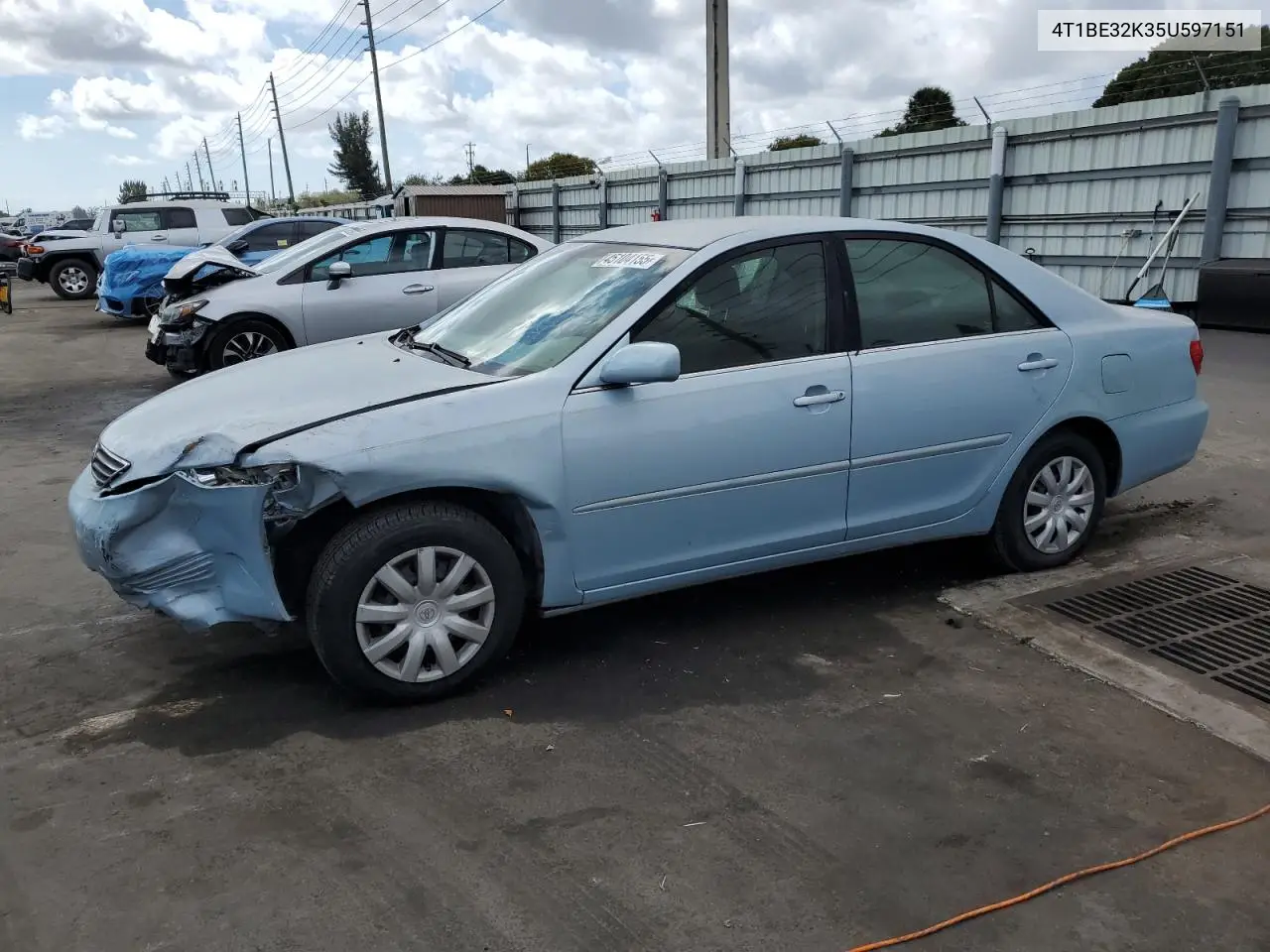 2005 Toyota Camry Le