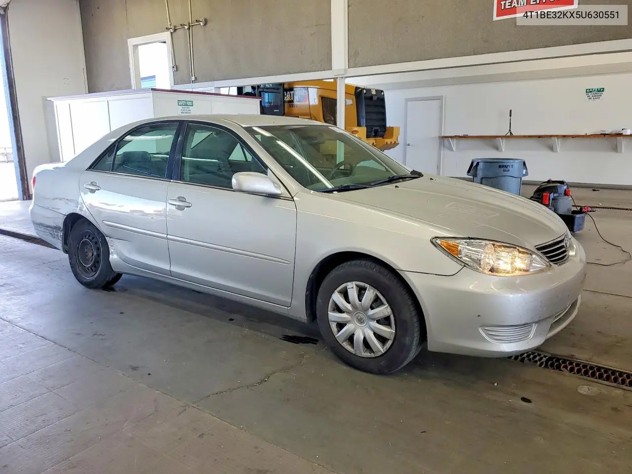 2005 Toyota Camry Le VIN: 4T1BE32KX5U630551 Lot: 60390856