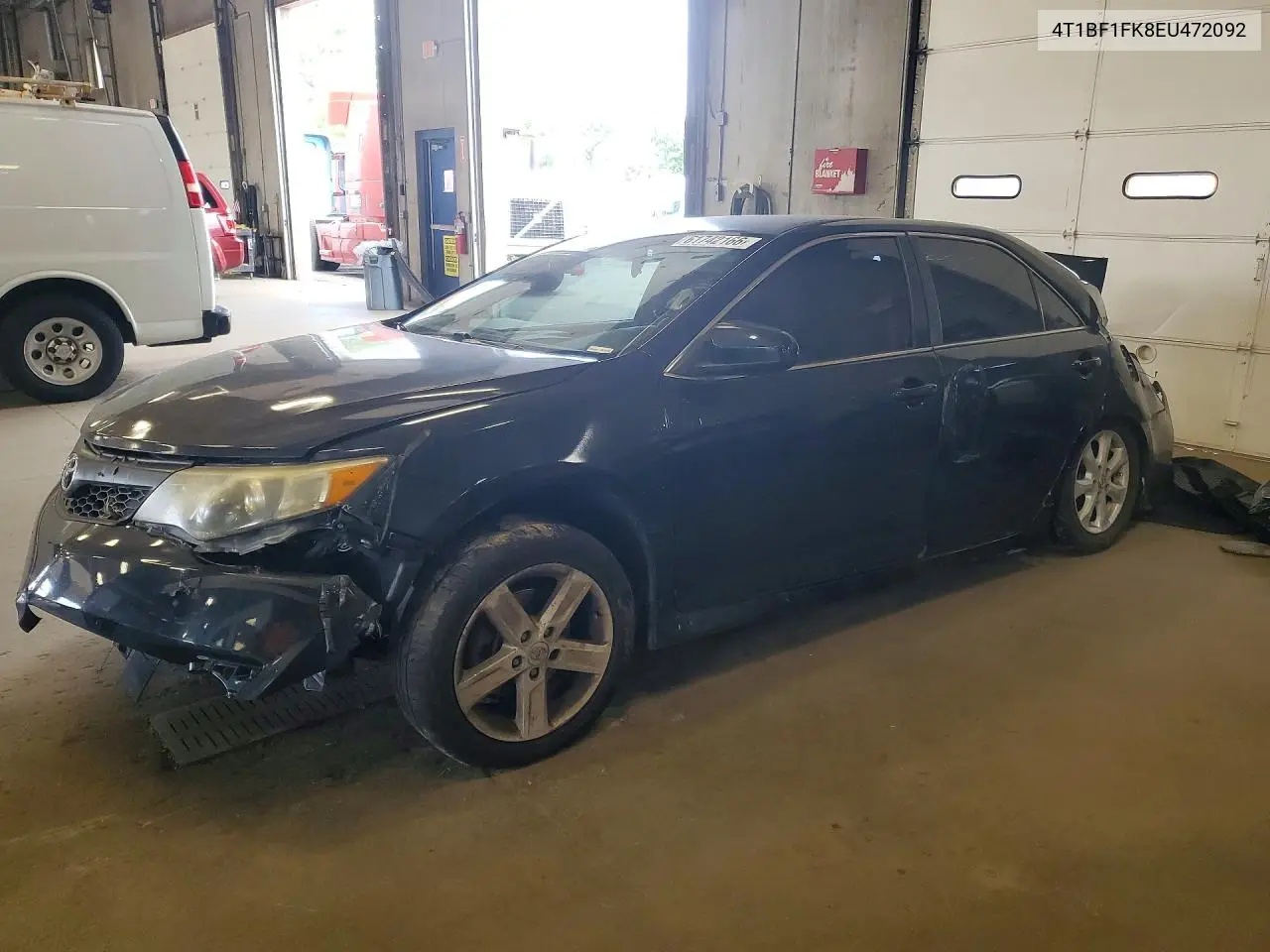 2014 Toyota Camry Se VIN: 4T1BF1FK8EU472092 Lot: 61742166
