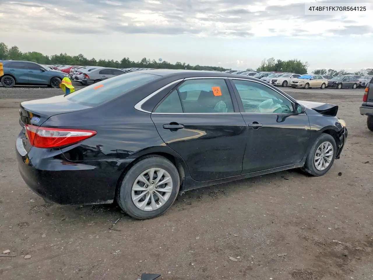2016 Toyota Camry Le VIN: 4T4BF1FK7GR564125 Lot: 62147346