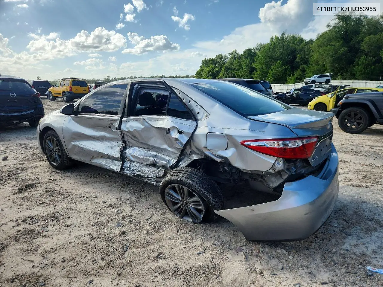 2017 Toyota Camry Se VIN: 4T1BF1FK7HU353955 Lot: 61121686