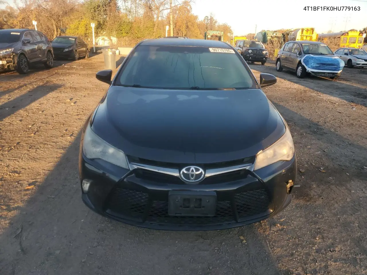4T1BF1FK0HU779163 2017 Toyota Camry Le
