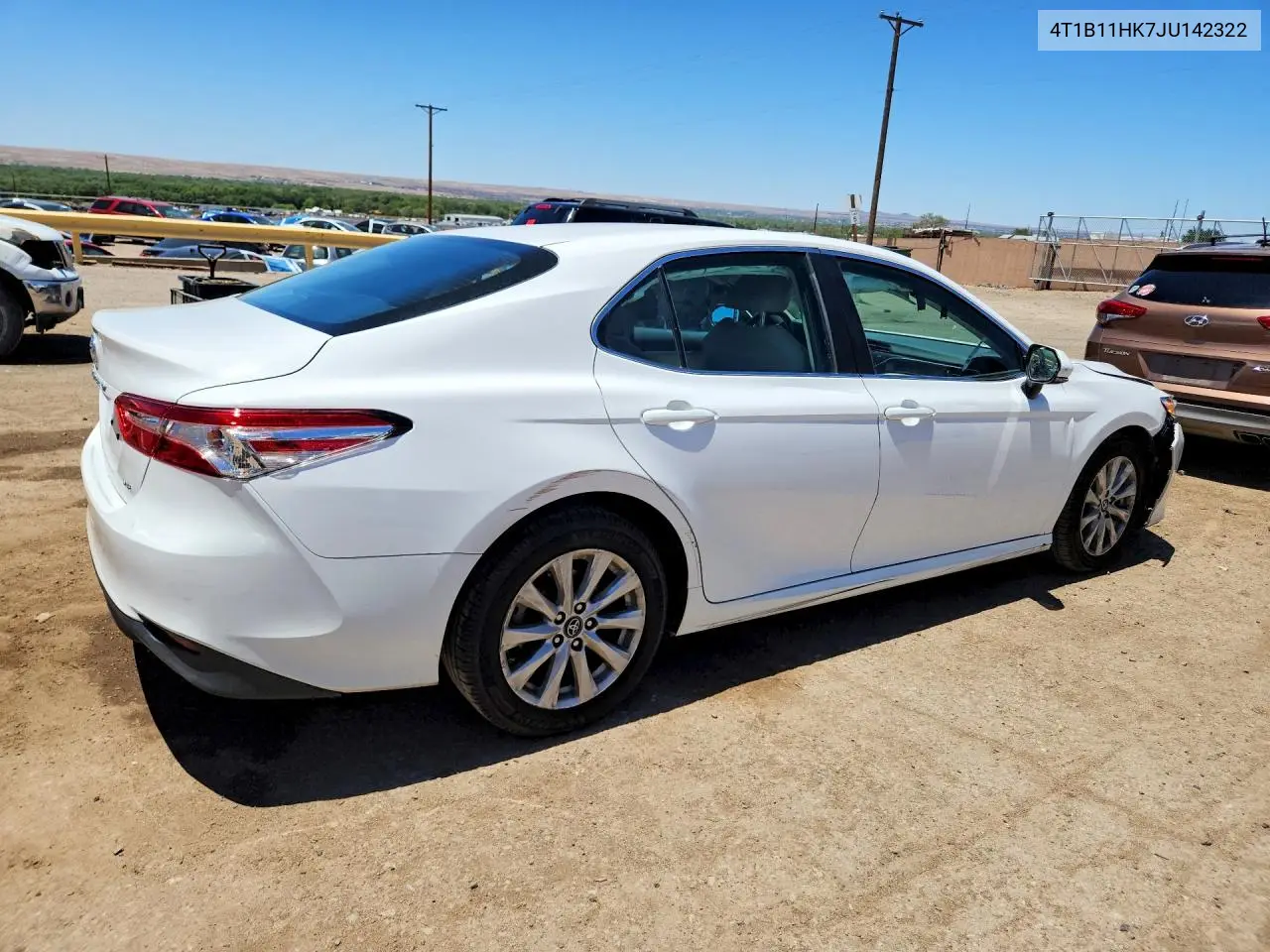 2018 Toyota Camry Le VIN: 4T1B11HK7JU142322 Lot: 57009396