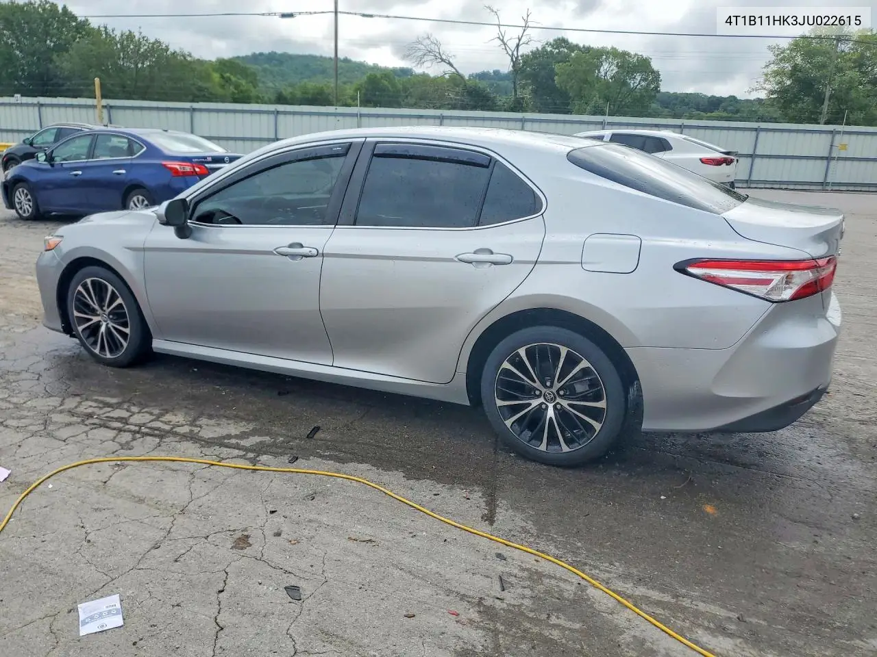 2018 Toyota Camry Le VIN: 4T1B11HK3JU022615 Lot: 61614036