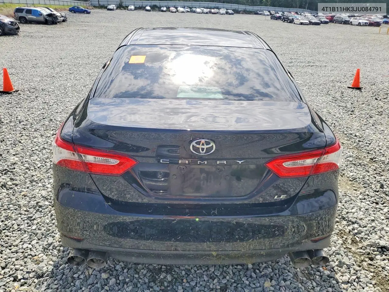 2018 Toyota Camry Le VIN: 4T1B11HK3JU084791 Lot: 61949186