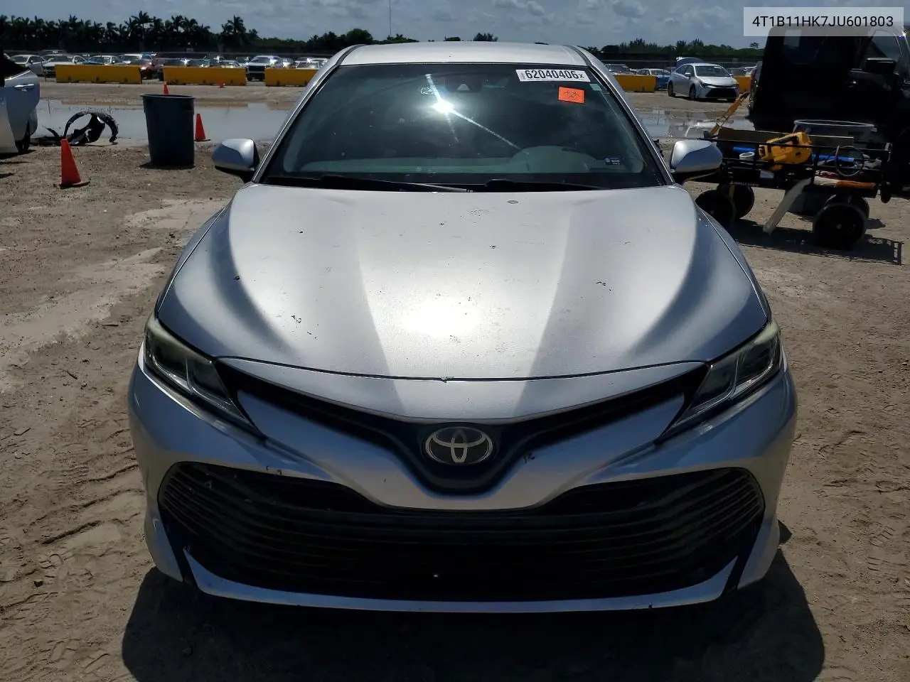 2018 Toyota Camry Le VIN: 4T1B11HK7JU601803 Lot: 62040406