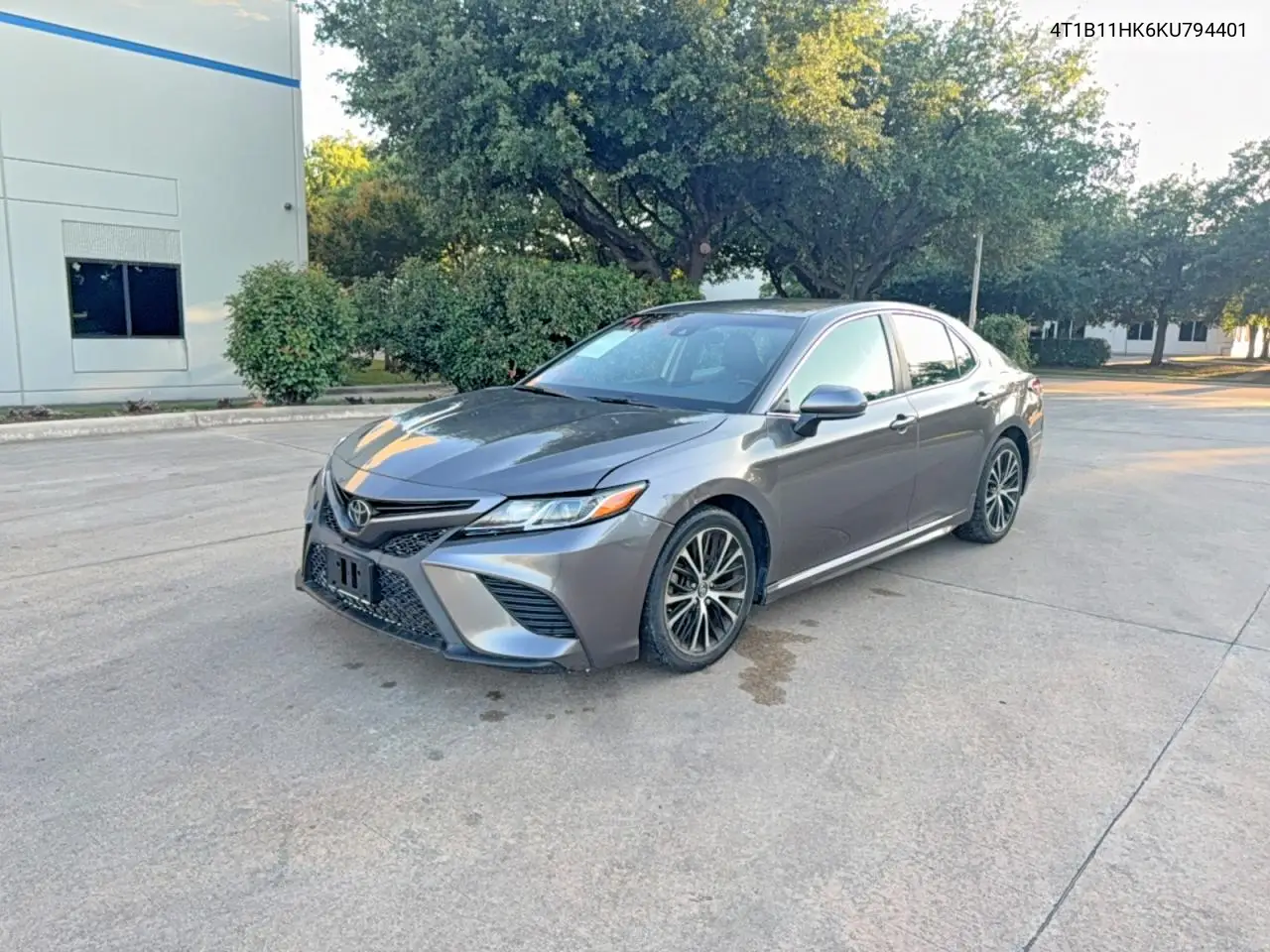 4T1B11HK6KU794401 2019 Toyota Camry Se
