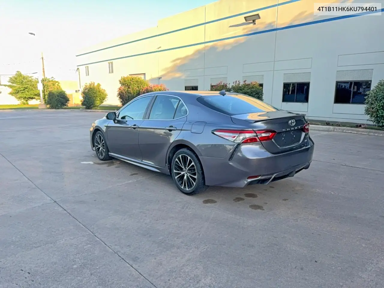 4T1B11HK6KU794401 2019 Toyota Camry Se