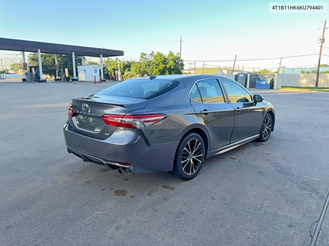 4T1B11HK6KU794401 2019 Toyota Camry Se