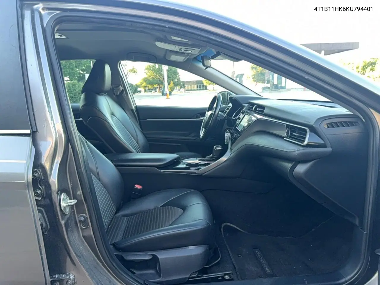 4T1B11HK6KU794401 2019 Toyota Camry Se