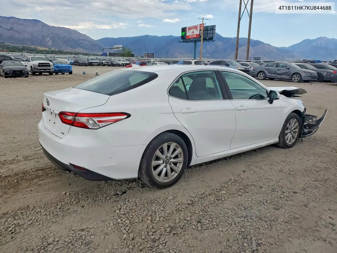 2019 Toyota Camry Le VIN: 4T1B11HK7KU844688 Lot: 61797876