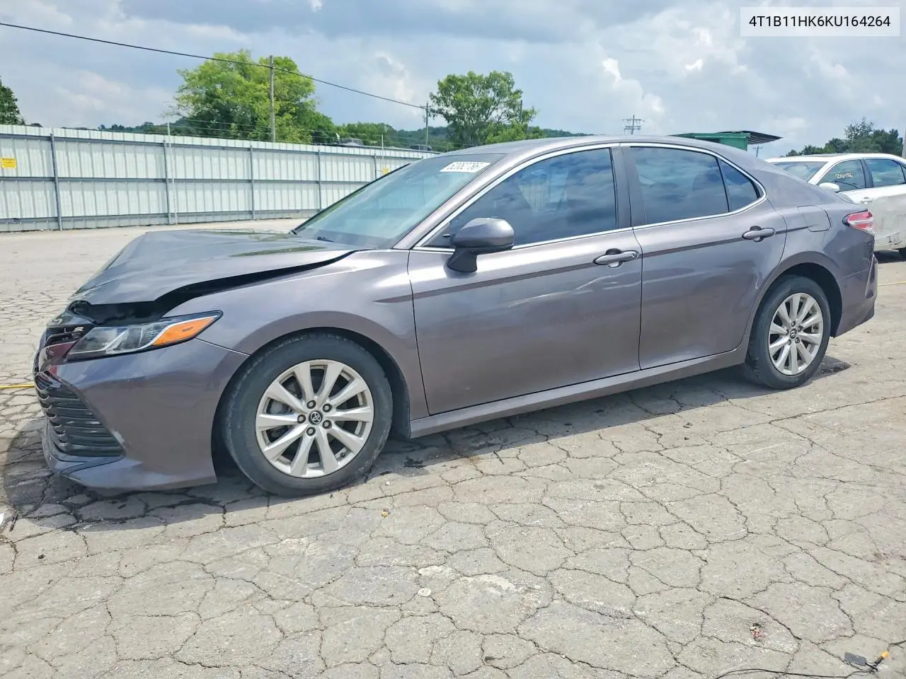 2019 Toyota Camry Le VIN: 4T1B11HK6KU164264 Lot: 62082786