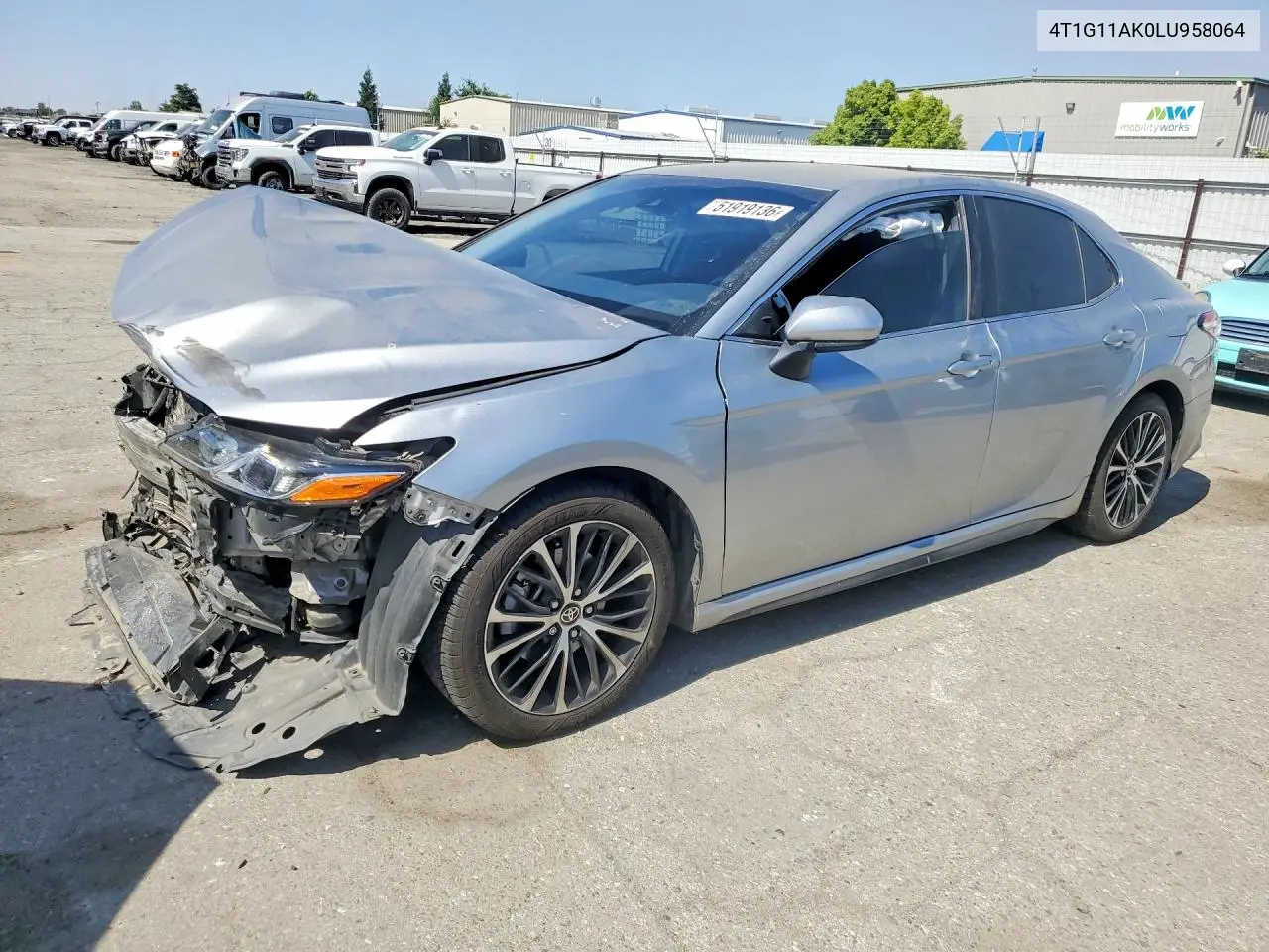 2020 Toyota Camry Se