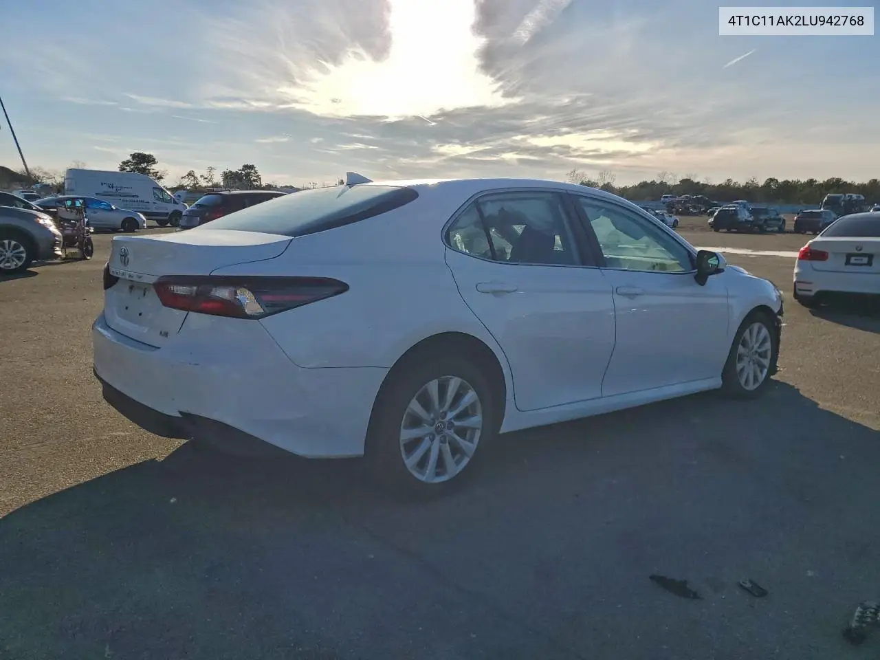 4T1C11AK2LU942768 2020 Toyota Camry Le