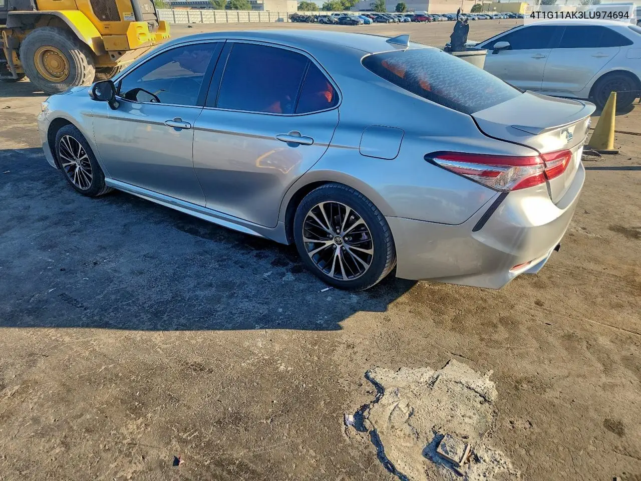 4T1G11AK3LU974694 2020 Toyota Camry Se