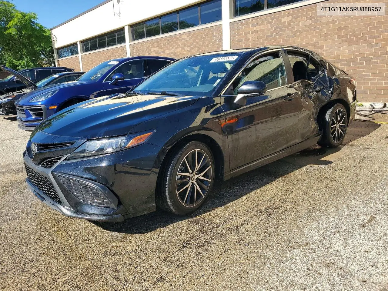 2024 Toyota Camry Se VIN: 4T1G11AK5RU888957 Lot: 57535536