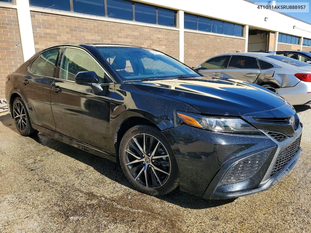 2024 Toyota Camry Se VIN: 4T1G11AK5RU888957 Lot: 57535536