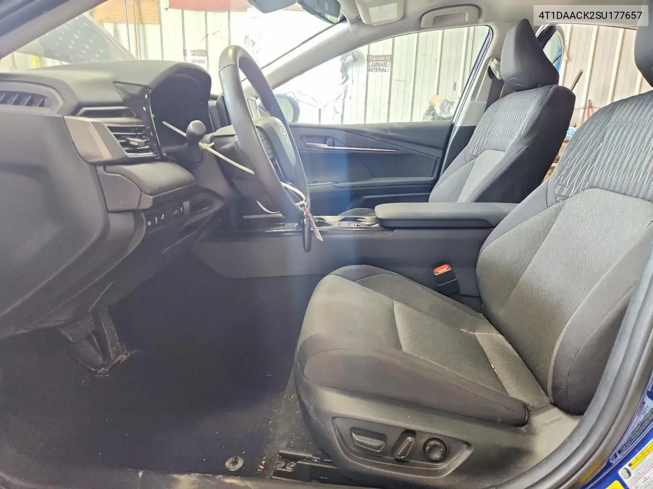 4T1DAACK2SU177657 2025 Toyota Camry Le