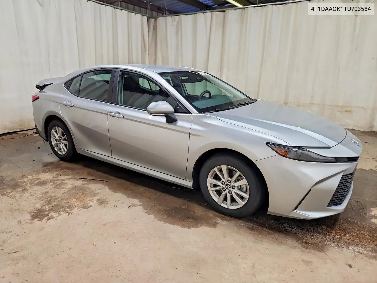 2026 Toyota Camry Le VIN: 4T1DAACK1TU703584 Lot: 61913366