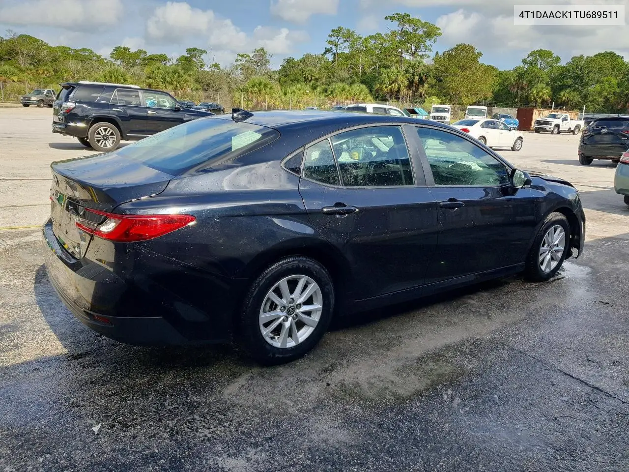 2026 Toyota Camry Le VIN: 4T1DAACK1TU689511 Lot: 61953296