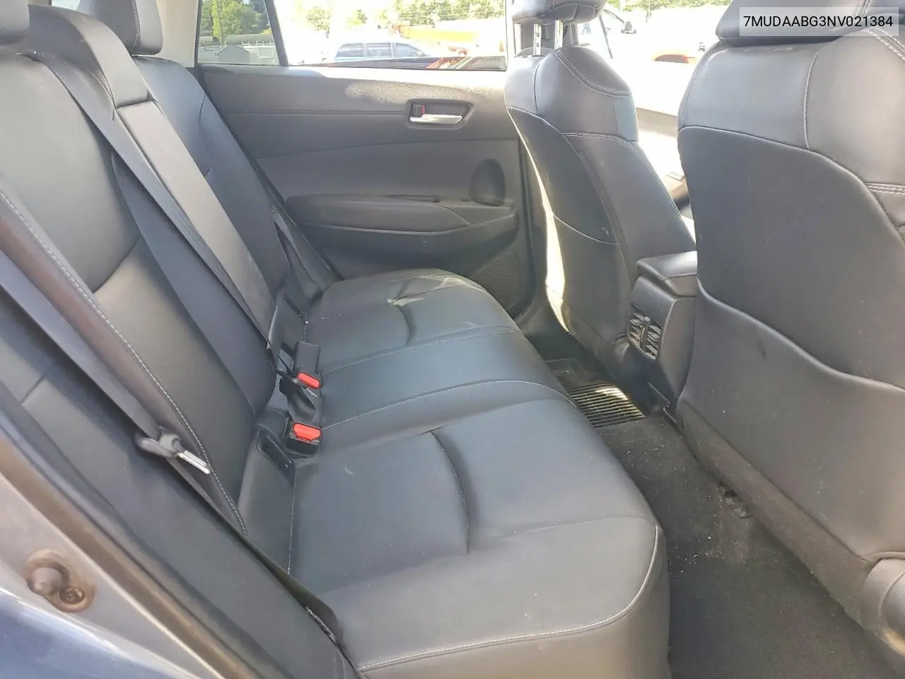 2022 Toyota Corolla Cross Xle VIN: 7MUDAABG3NV021384 Lot: 58032176