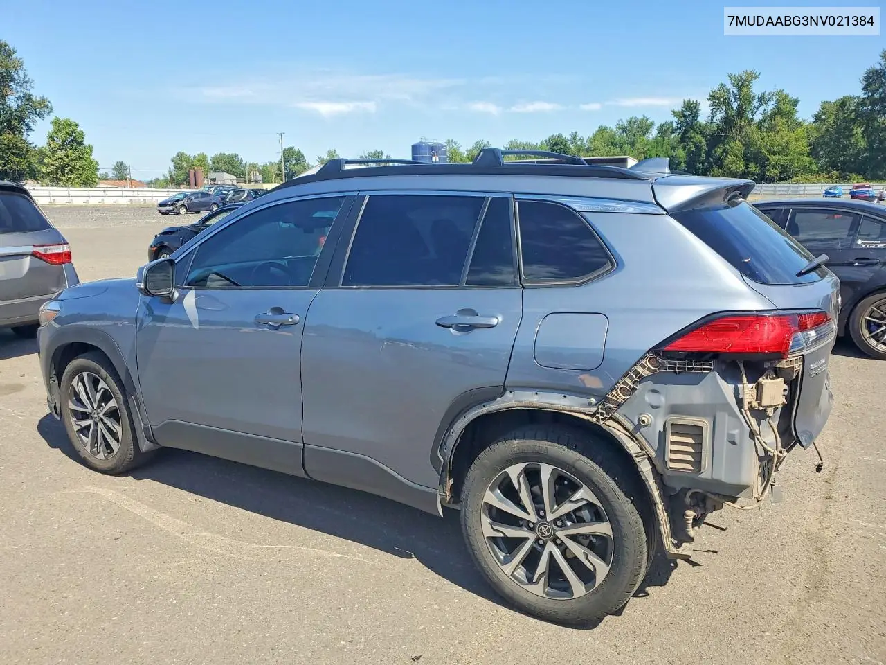 2022 Toyota Corolla Cross Xle VIN: 7MUDAABG3NV021384 Lot: 58032176