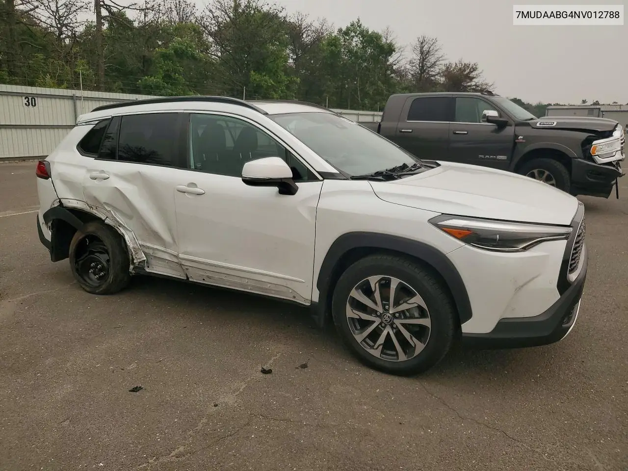 2022 Toyota Corolla Cross Xle VIN: 7MUDAABG4NV012788 Lot: 59405366