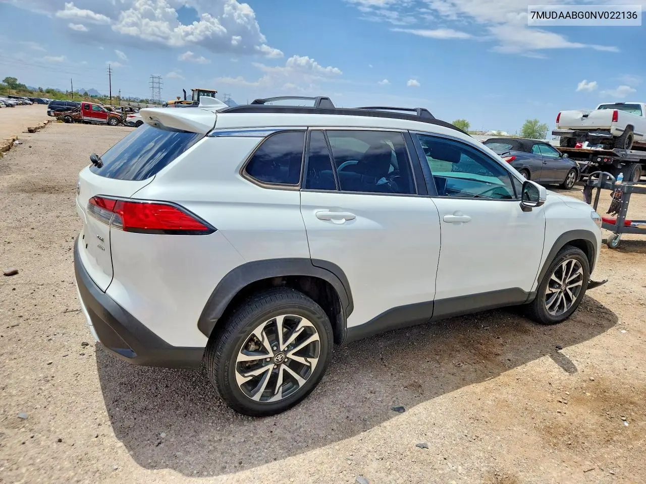 2022 Toyota Corolla Cross Xle VIN: 7MUDAABG0NV022136 Lot: 61377316