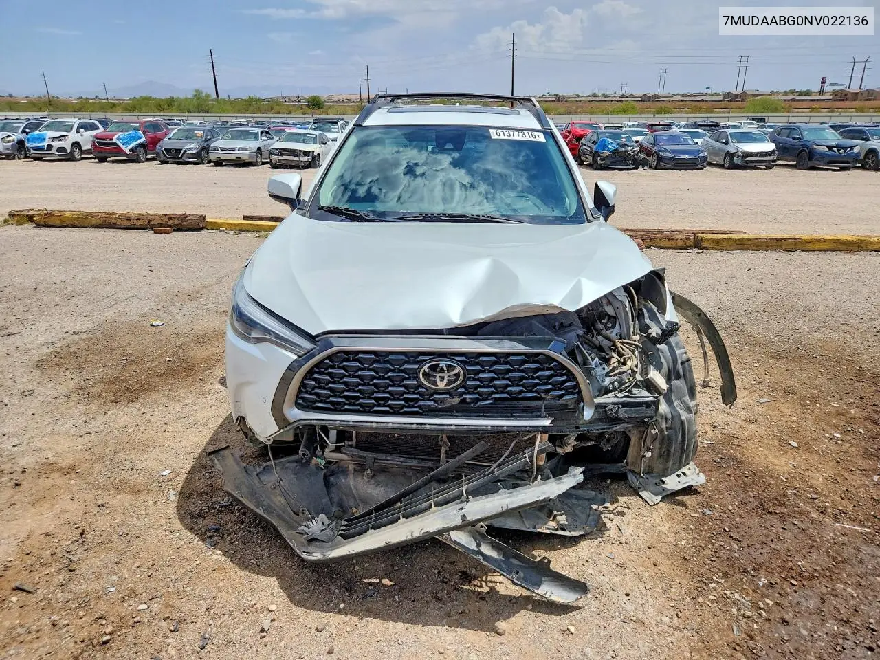2022 Toyota Corolla Cross Xle VIN: 7MUDAABG0NV022136 Lot: 61377316