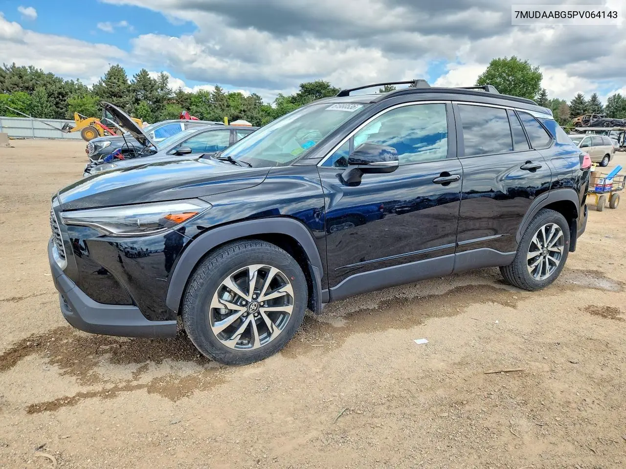2023 Toyota Corolla Cross Xle VIN: 7MUDAABG5PV064143 Lot: 61980536