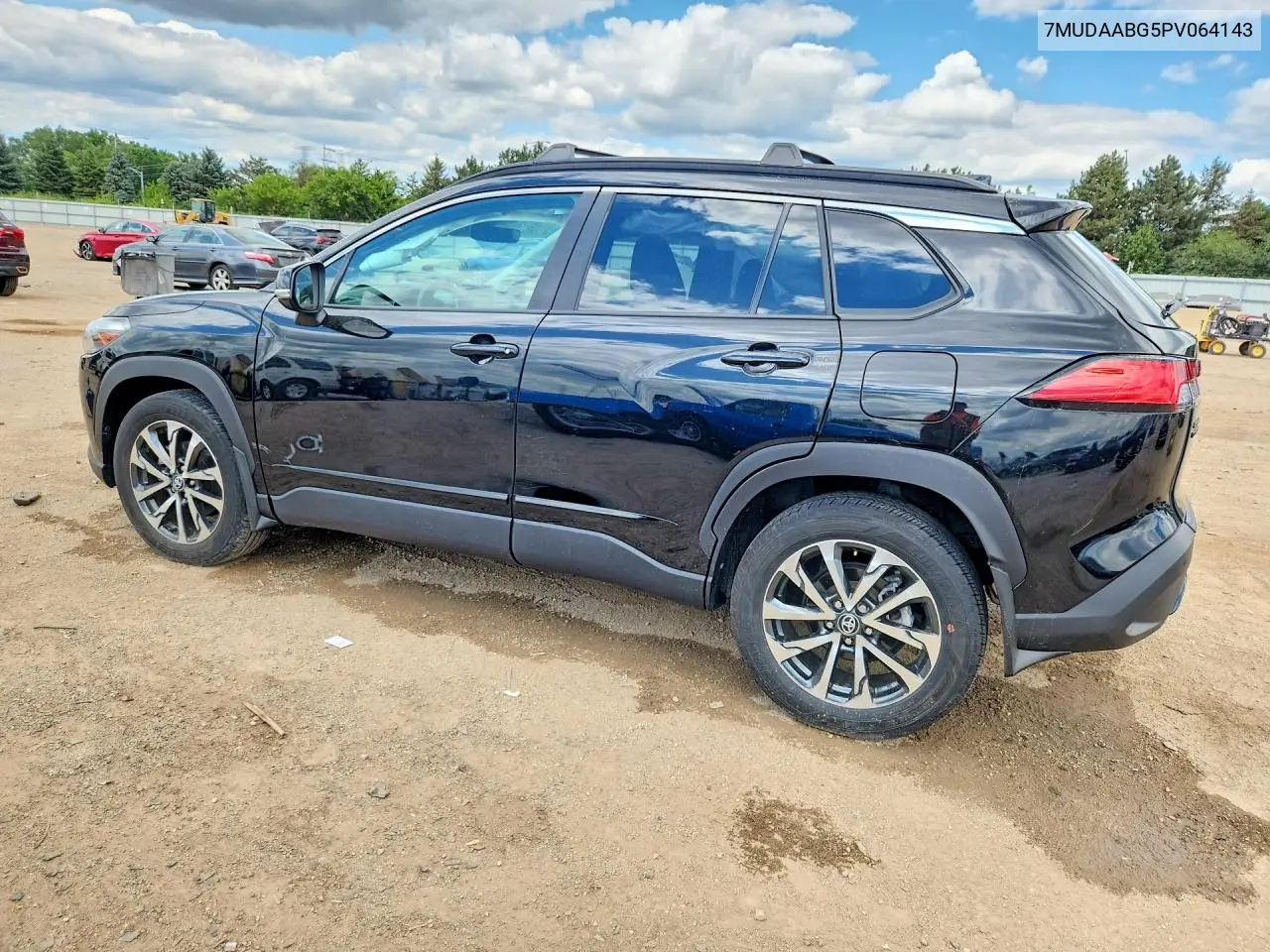 2023 Toyota Corolla Cross Xle VIN: 7MUDAABG5PV064143 Lot: 61980536