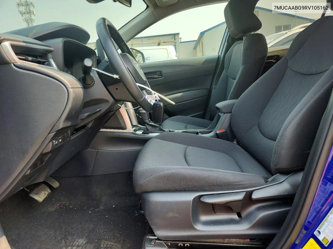 2024 Toyota Corolla Cross Le VIN: 7MUCAABG9RV105162 Lot: 61315536