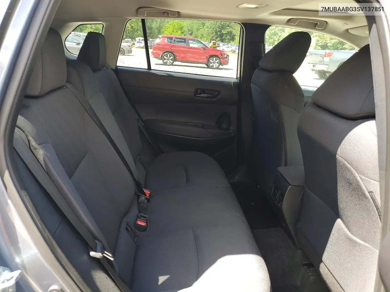 2025 Toyota Corolla Cross Le VIN: 7MUBAABG3SV137851 Lot: 58002636