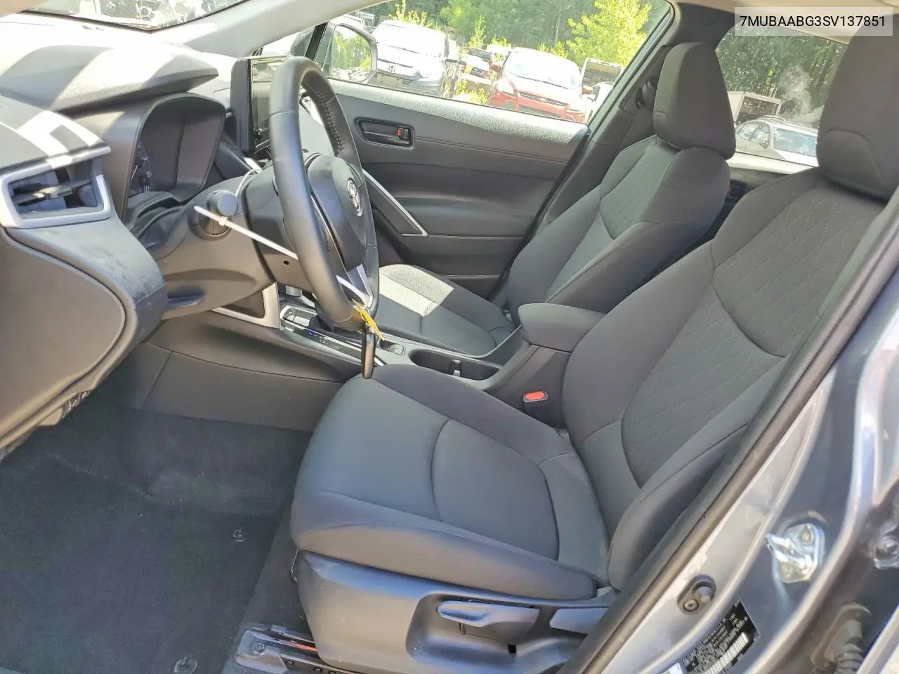 2025 Toyota Corolla Cross Le VIN: 7MUBAABG3SV137851 Lot: 58002636